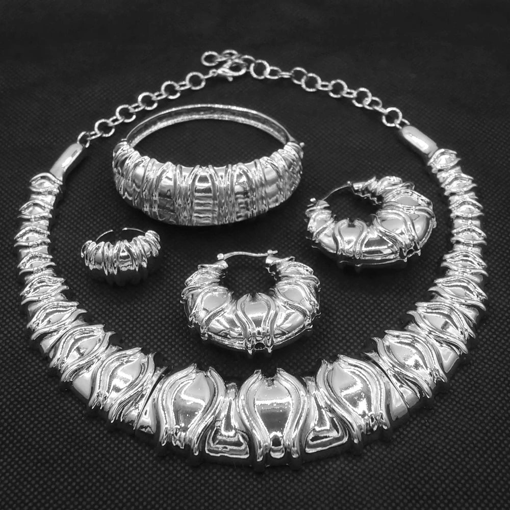 Necklace Set with Accessories