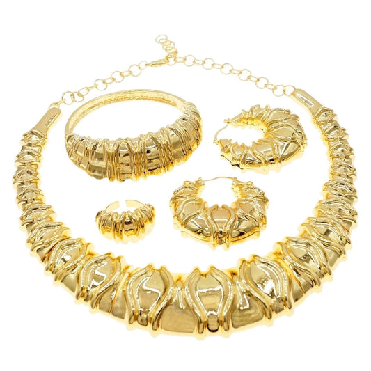 Necklace Set with Accessories