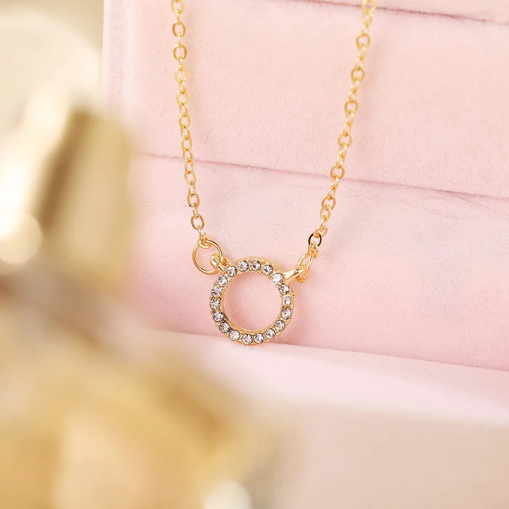 Eye-Catching Fashionable Trendy Jewelry Neckless